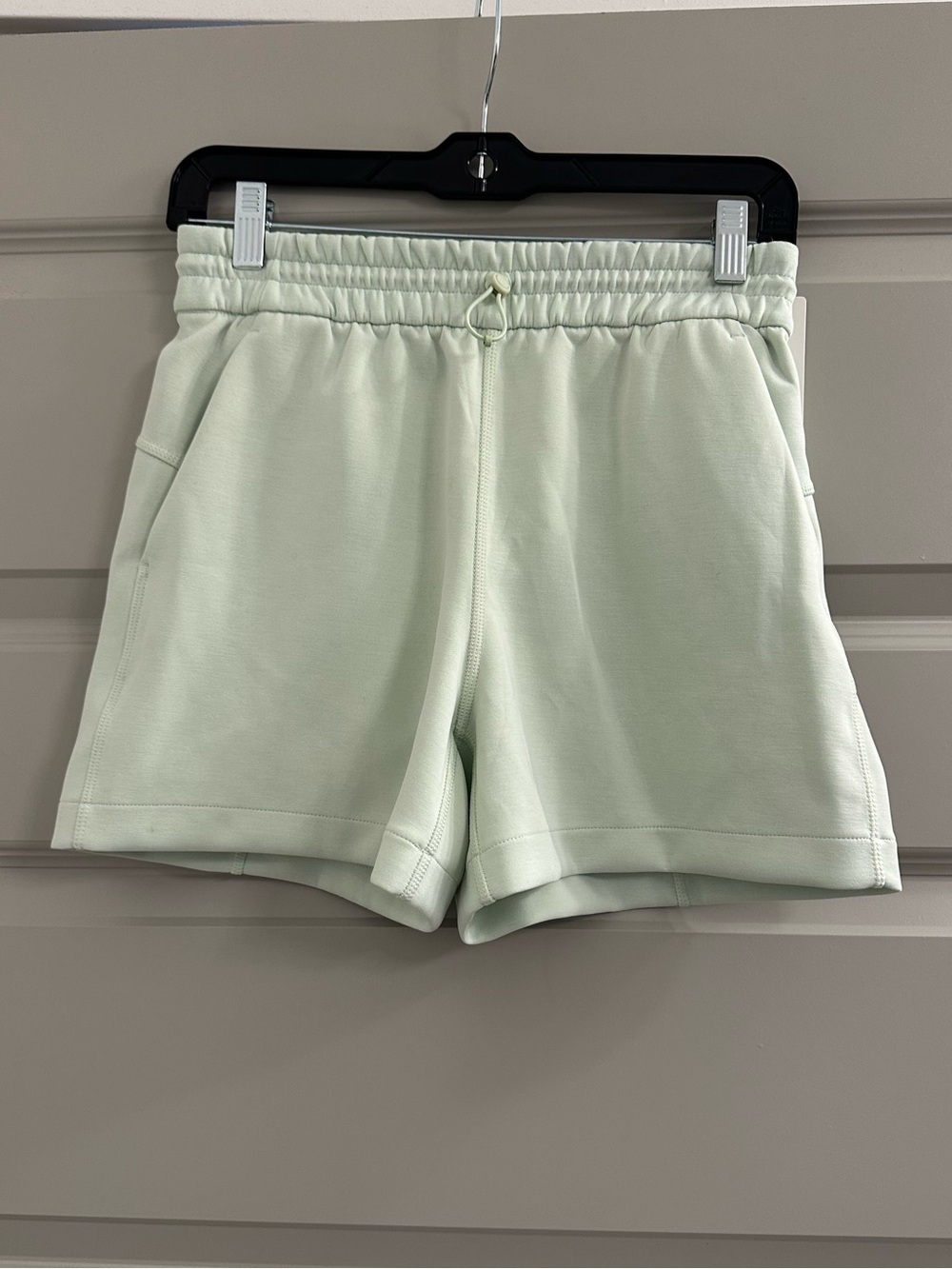 Lululemon Softstreme High-Rise Short 4" - Picture 2 of 6